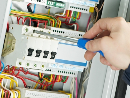 instalacje elektryczne